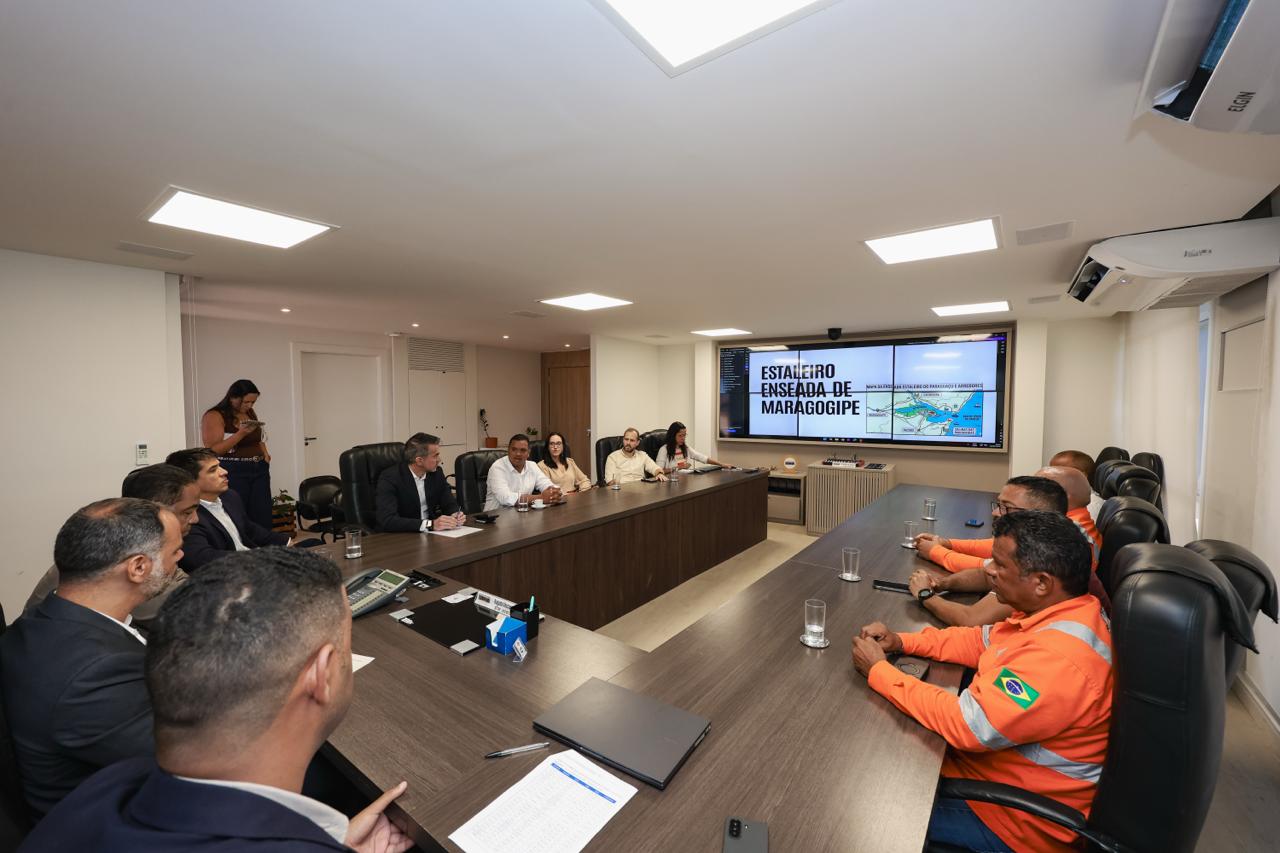 Reunião sobre qualificação de profissionais