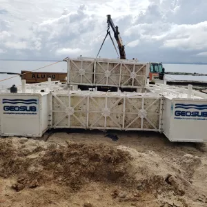 Montagem da plataforma de sondagem em Vera Cruz