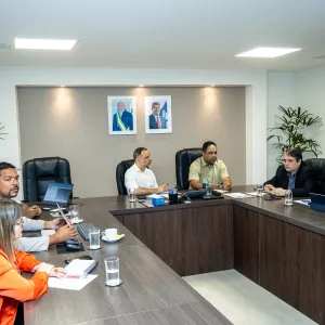 Reunião sobre qualificação de profissionais