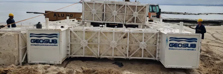 Montagem da plataforma de sondagem em Vera Cruz