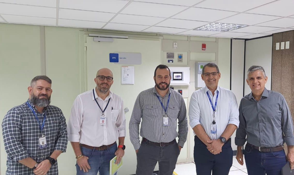 Prodeb recebe visita de equipe da Bahiagás