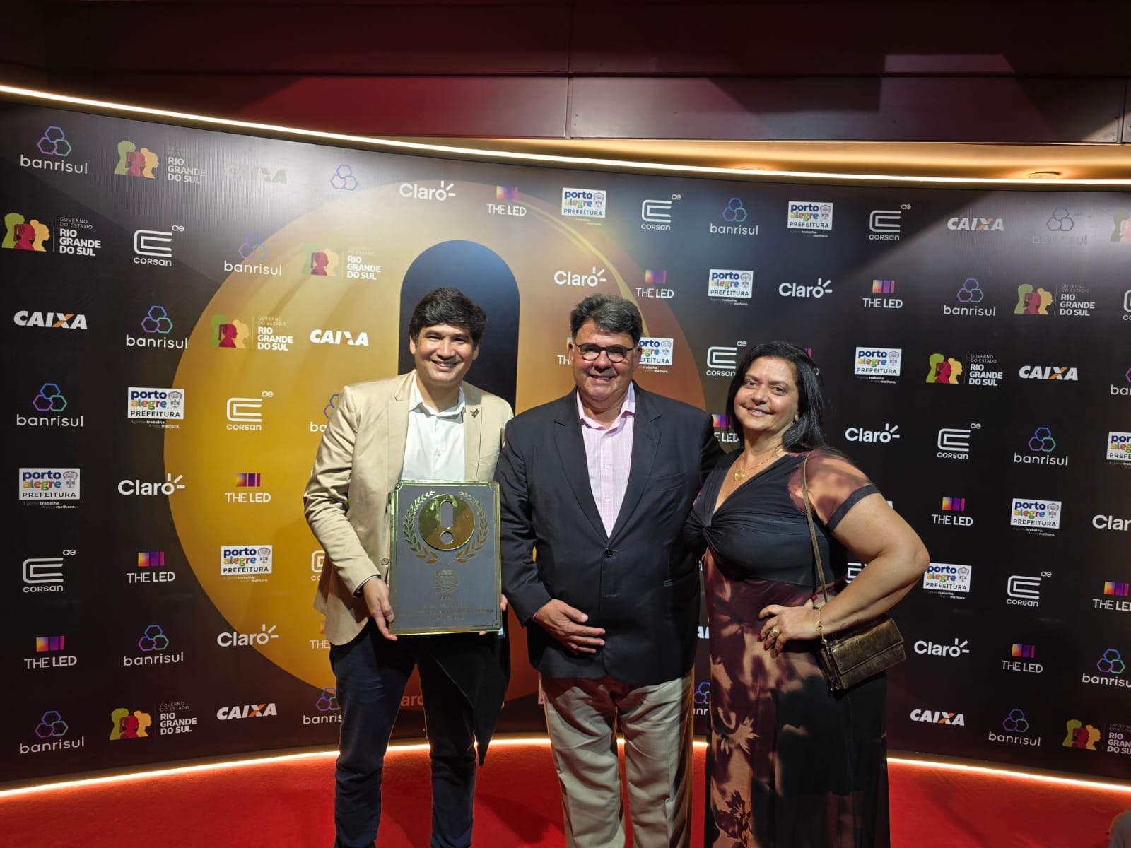 Plataforma de serviços BA.GOV.BR vence prêmio iBest pelo segundo ano, por voto popular