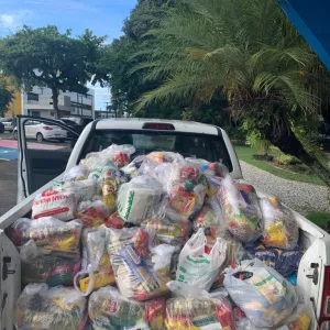 Prodeb arrecada uma tonelada de alimentos para o Programa Bahia sem Fome