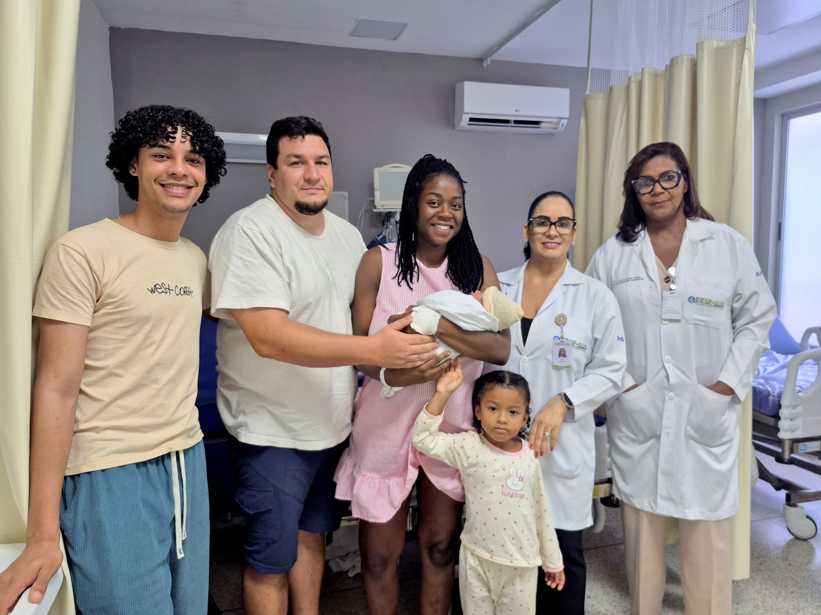 Materno-Infantil de Ilhéus promove acolhimento sem fronteira e realiza parto em americana sem domínio da língua portuguesa