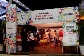 noticias_cidadao_usuario_estande_sesab_festival_verao