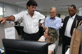 Em dia recorde de regulações, ministro conhece a Central Estadual de Regulação da Bahia (19)