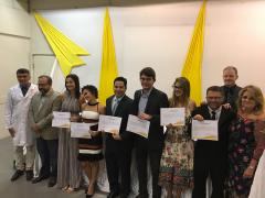 Hospital Clériston Andrade forma mais sete especialistas