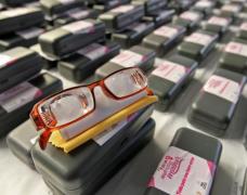 Entregues três mil óculos e 400 próteses dentárias receitadas na Feira Março Mulher (4)