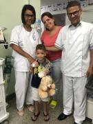 Natal no Hospital do Subúrbio 2019 - Entrega urso de pelúcia