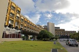 Hospitais para pacientes da covid-19 seguem com vagas de emprego abertas na Bahia