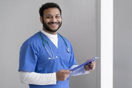 nurse-preparing-consult