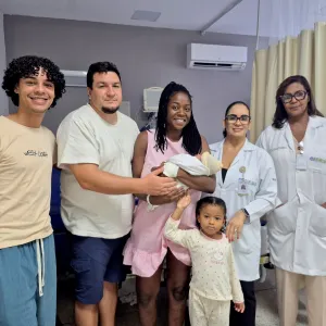 Materno-Infantil de Ilhéus promove acolhimento sem fronteira e realiza parto em americana sem domínio da língua portuguesa