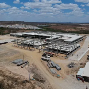 Com recursos do PAC, obras do Hospital e Maternidade Regional do Sisal avançam e chegam a 35%