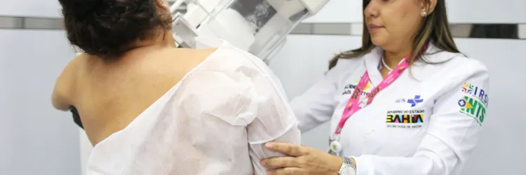 Outubro Rosa: Sesab mantém agendamentos para mamografias e consultas em Salvador