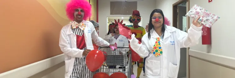 Hospital Regional de Juazeiro celebra dia das crianças com brincadeiras e entrega de brinquedos para crianças internadas na unidade