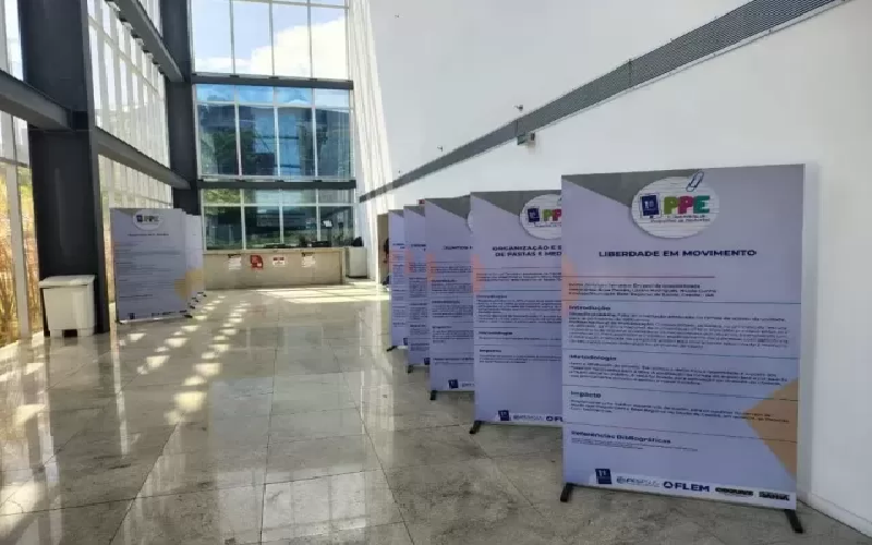 Exposição de Projetos de beneficiários do Primeiro Emprego na SDE