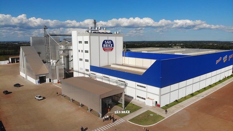 Estado investe na atração de investimentos e recepciona a fábrica de flocão de milho São Braz na Bahia