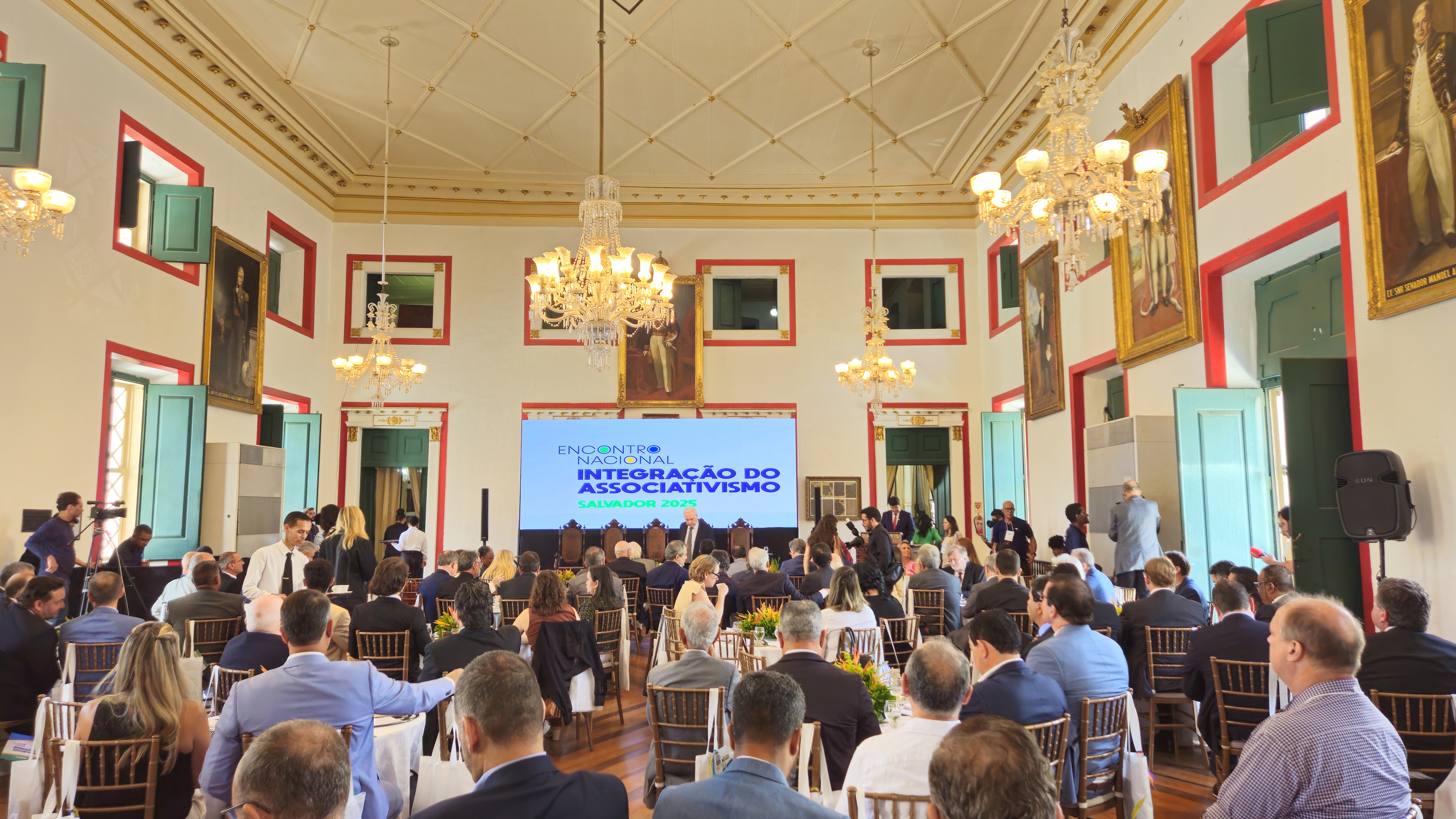 Governador participa de abertura do l Encontro Nacional de Integração do Associativismo e reforça apoio aos pequenos empreendimentos da Bahia