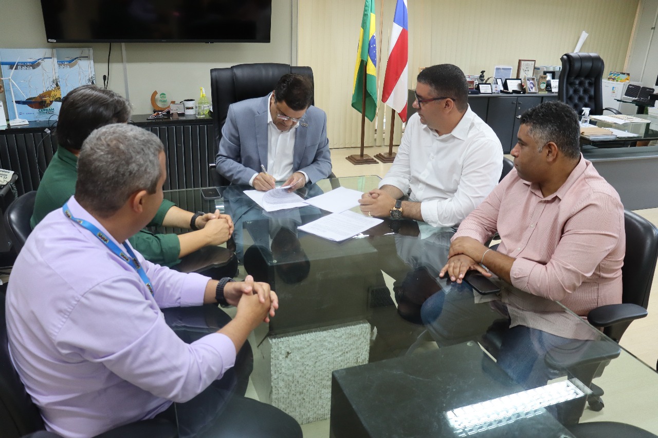 SDE assina protocolo de intenções de apoio institucional que prevê implantação de unidade fabril em Olindina