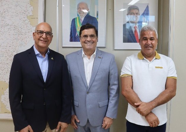 SDE promove integração entre Sicoob Bahia e municípios para cobrir lacunas no sistema bancário