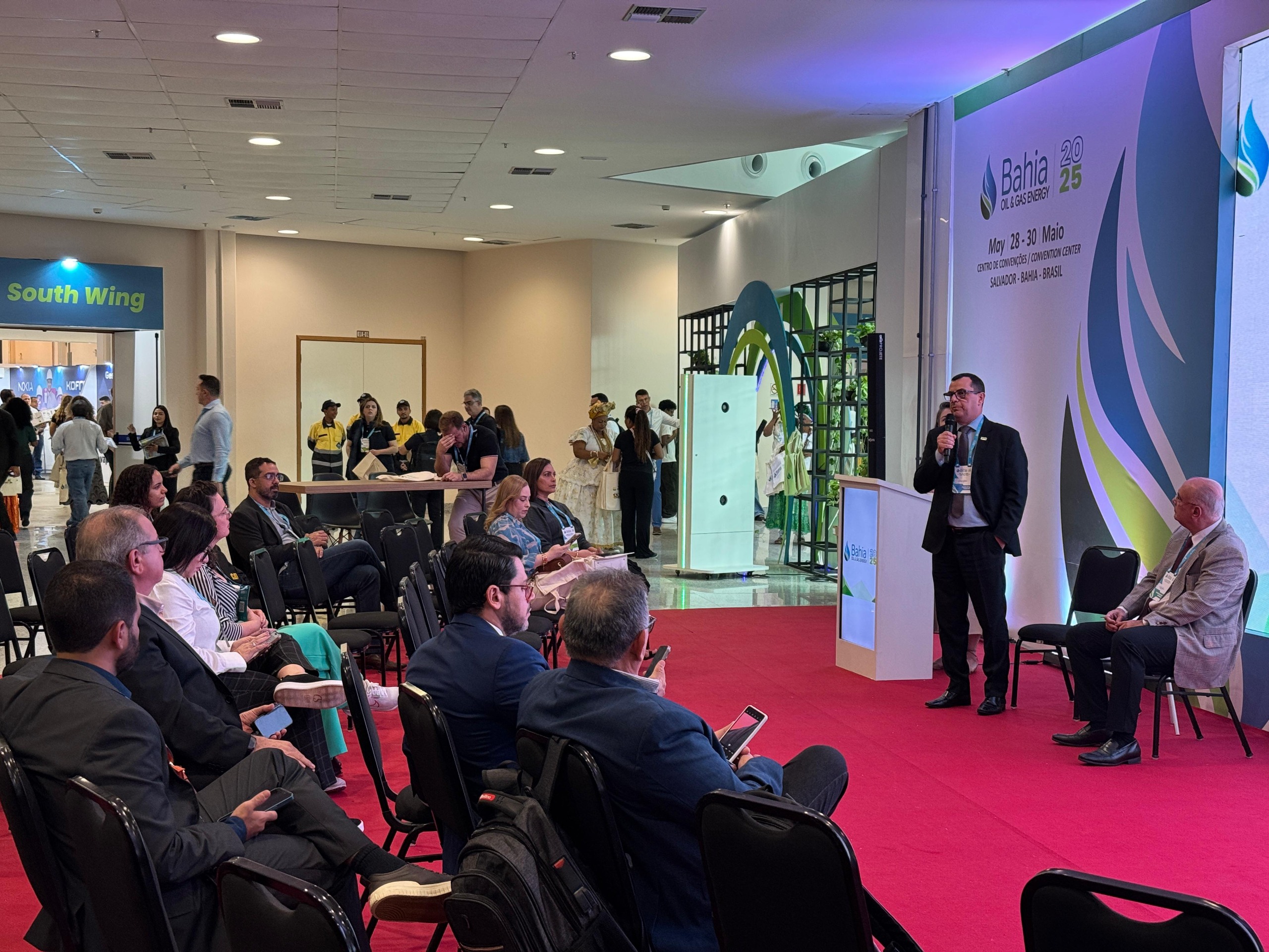 SDE discute papel do Estado no fortalecimento do ambiente de negócios no setor de óleo e gás