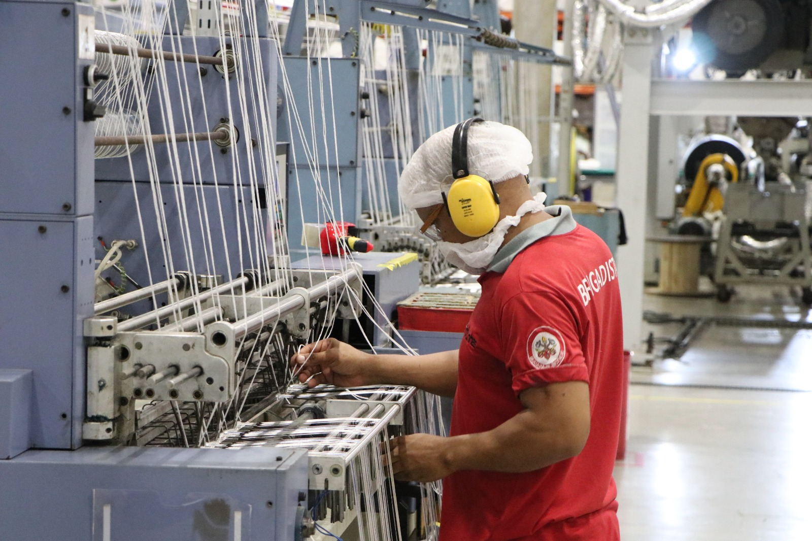 Empresa do ramo têxtil amplia e inova em Feira de Santana