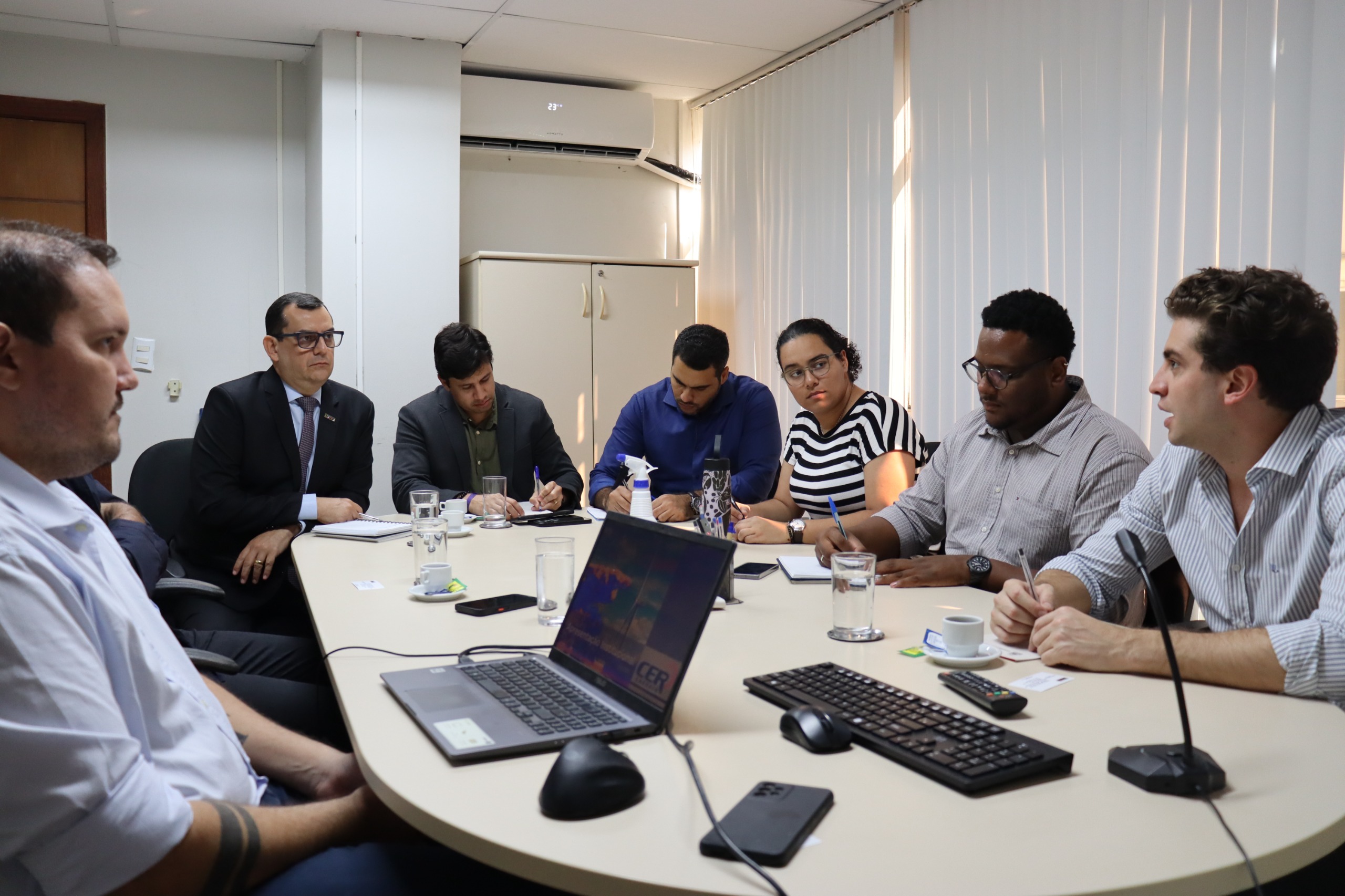 CER Energia apresenta projetos e novas soluções para a geração eólica e solar à SDE