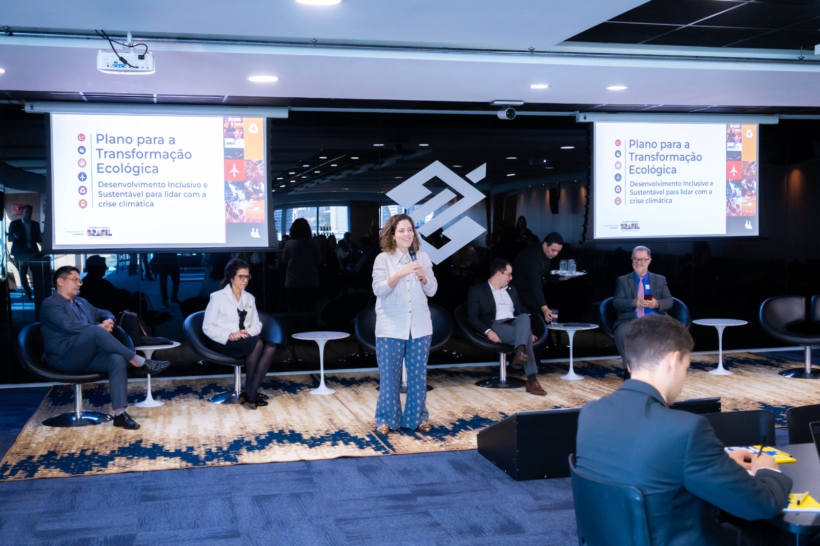 Em Brasília, comitiva do Governo do Estado discute Plano Nordeste de Transformação Ecológica