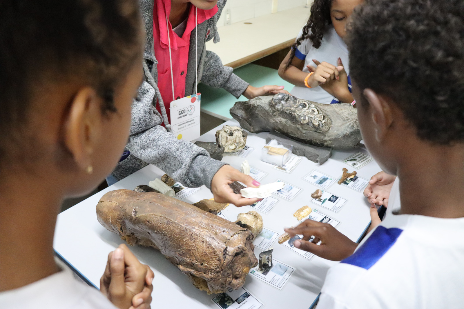 MGB promove exposição itinerante no Dia da Mulher Negra, Latino-americana e Caribenha, no Bairro da Paz