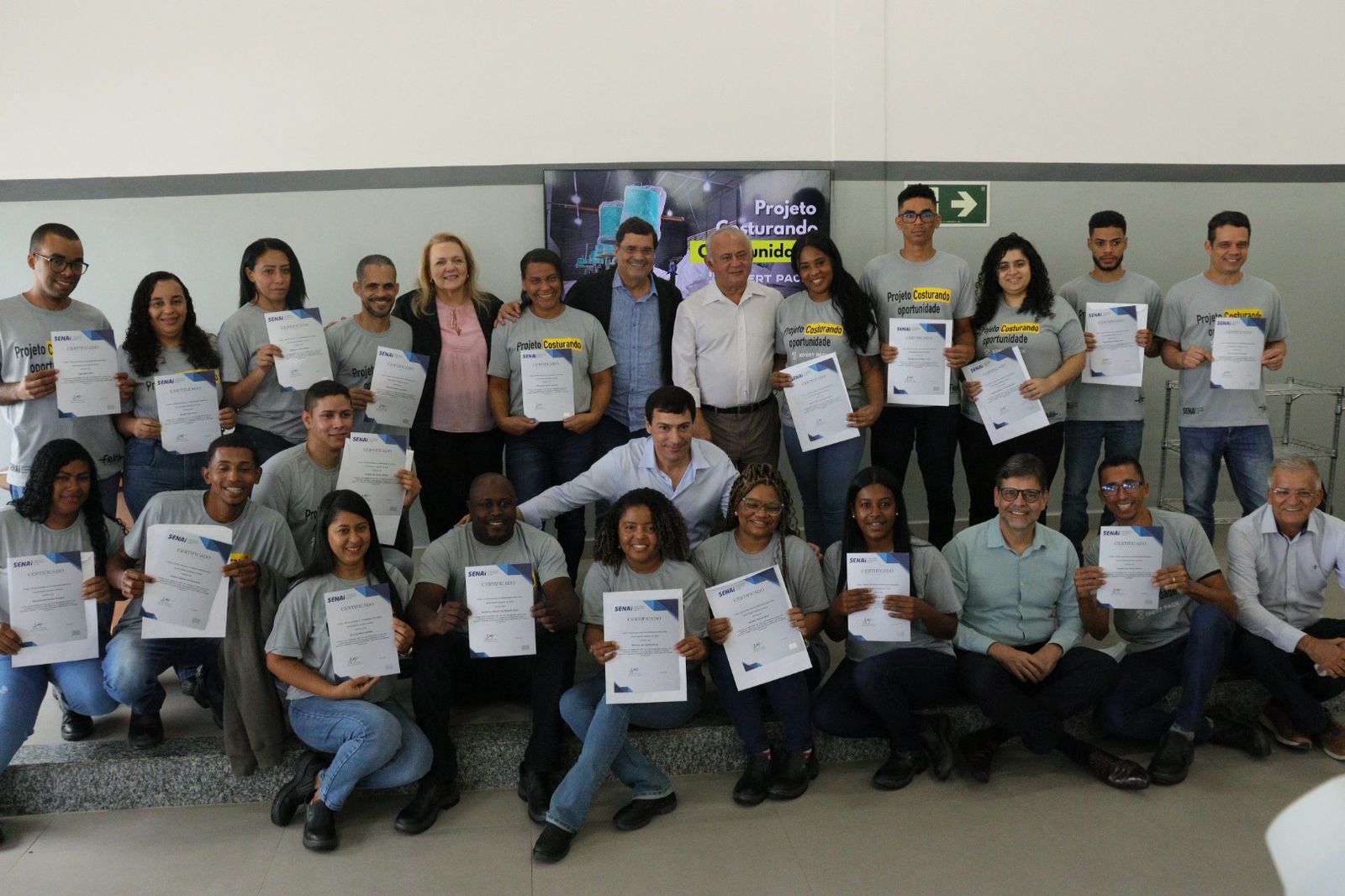 SDE celebra certificação do projeto “Costurando Oportunidades” e reforça importância da qualificação profissional em Feira de Santana