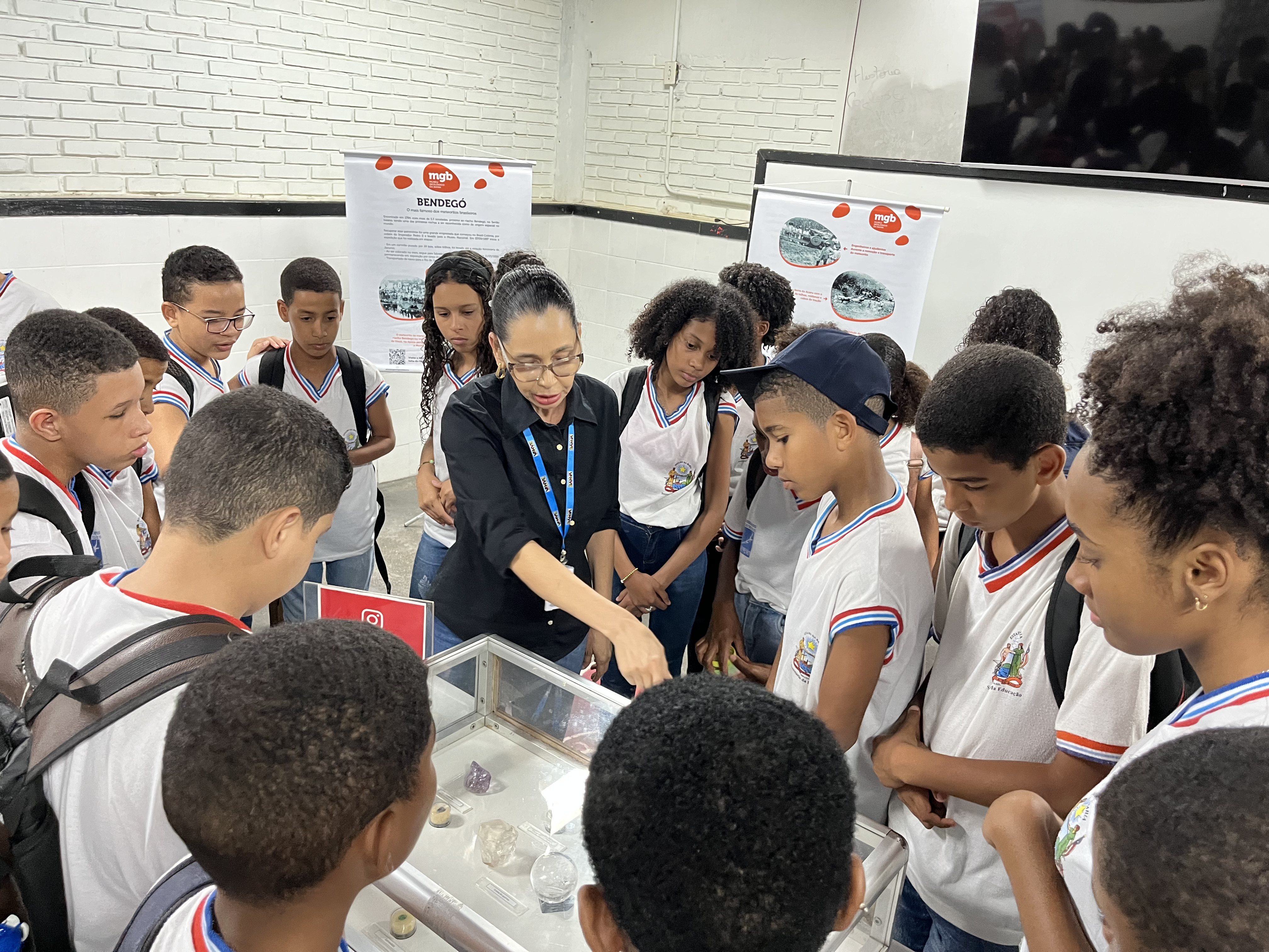 MGB leva Exposição Itinerante a Colégio Estadual no bairro de São João do Cabrito 