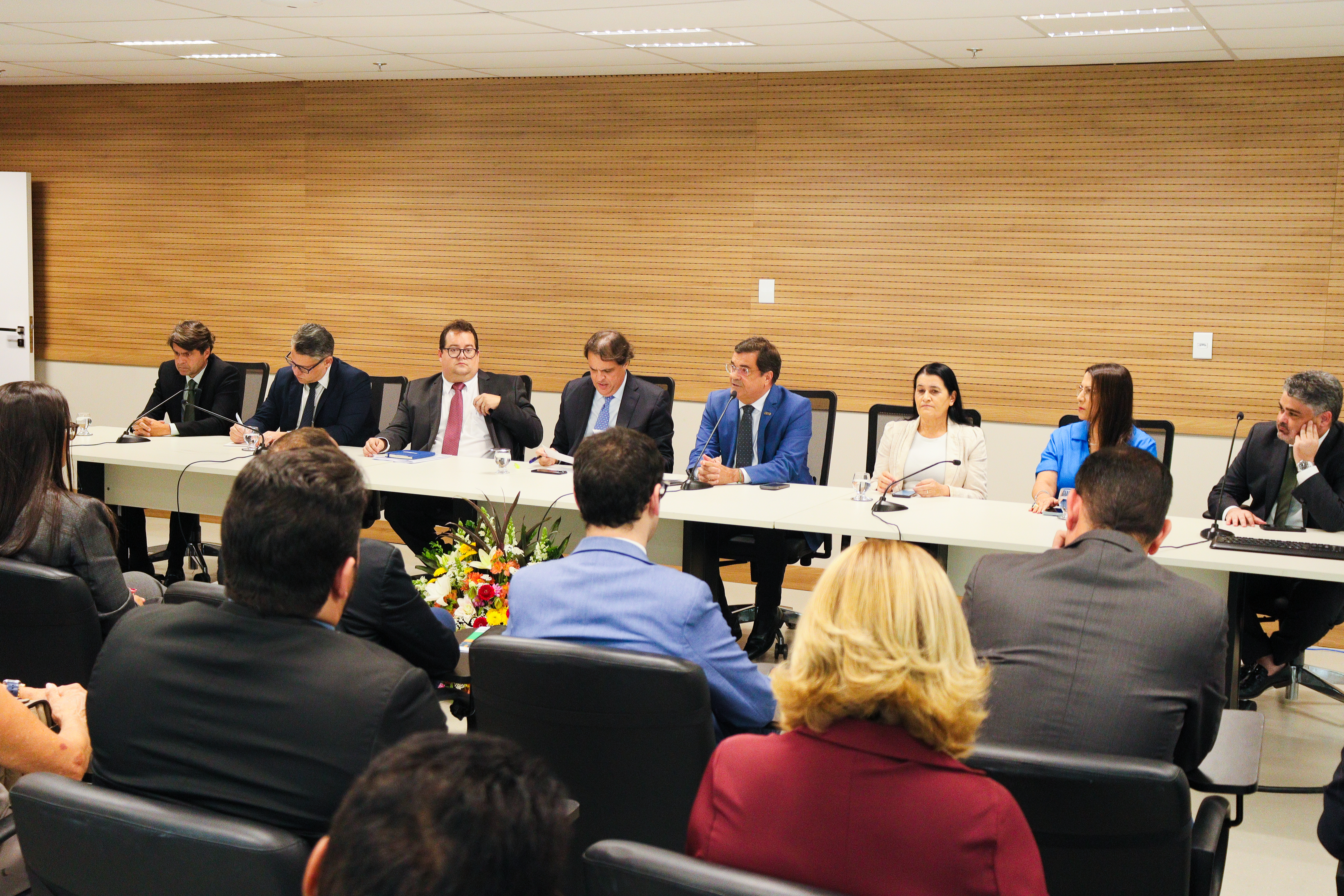 Governo do Estado, Tribunal de Justiça e municípios firmam acordo para regularização de polos industriais