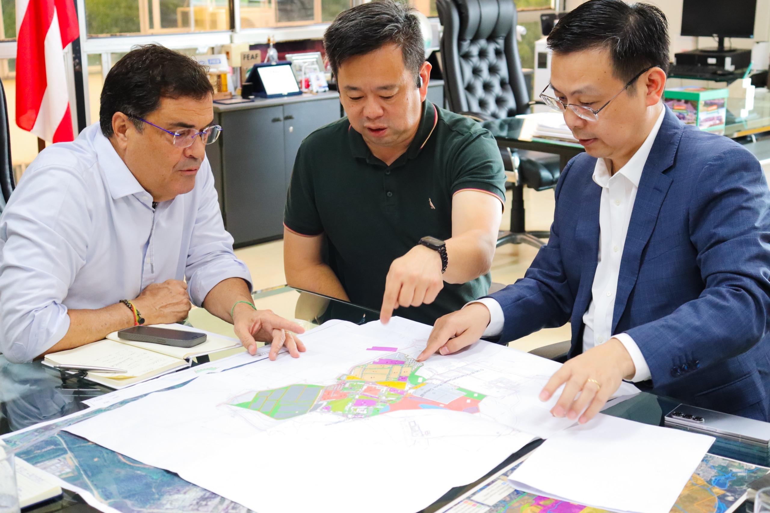 Em reunião na SDE, BYD anuncia plano de expansão na Bahia