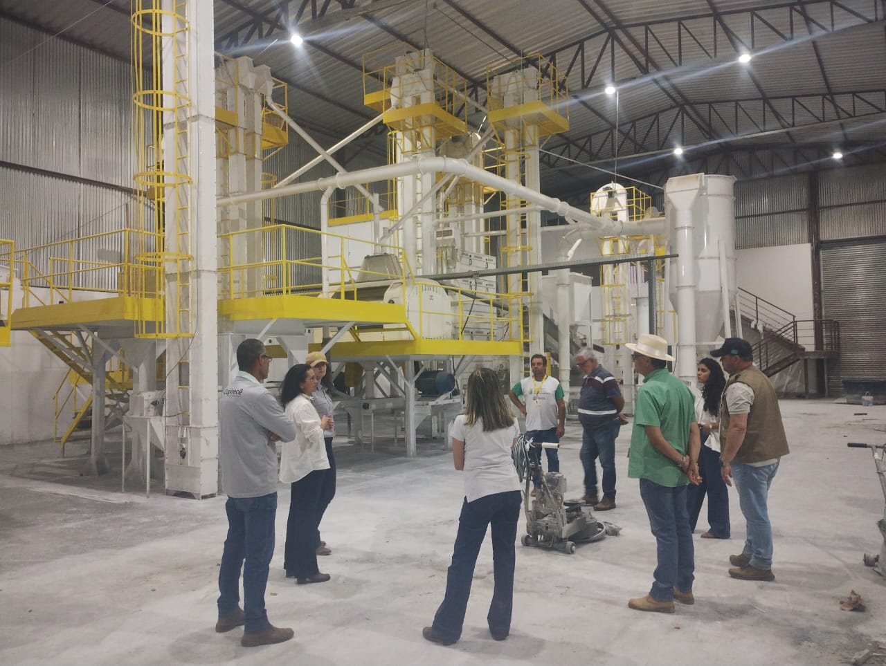 SDE articula parceria com Fundação Bunge para fortalecer agricultura familiar e cadeia da mamona na Bahia