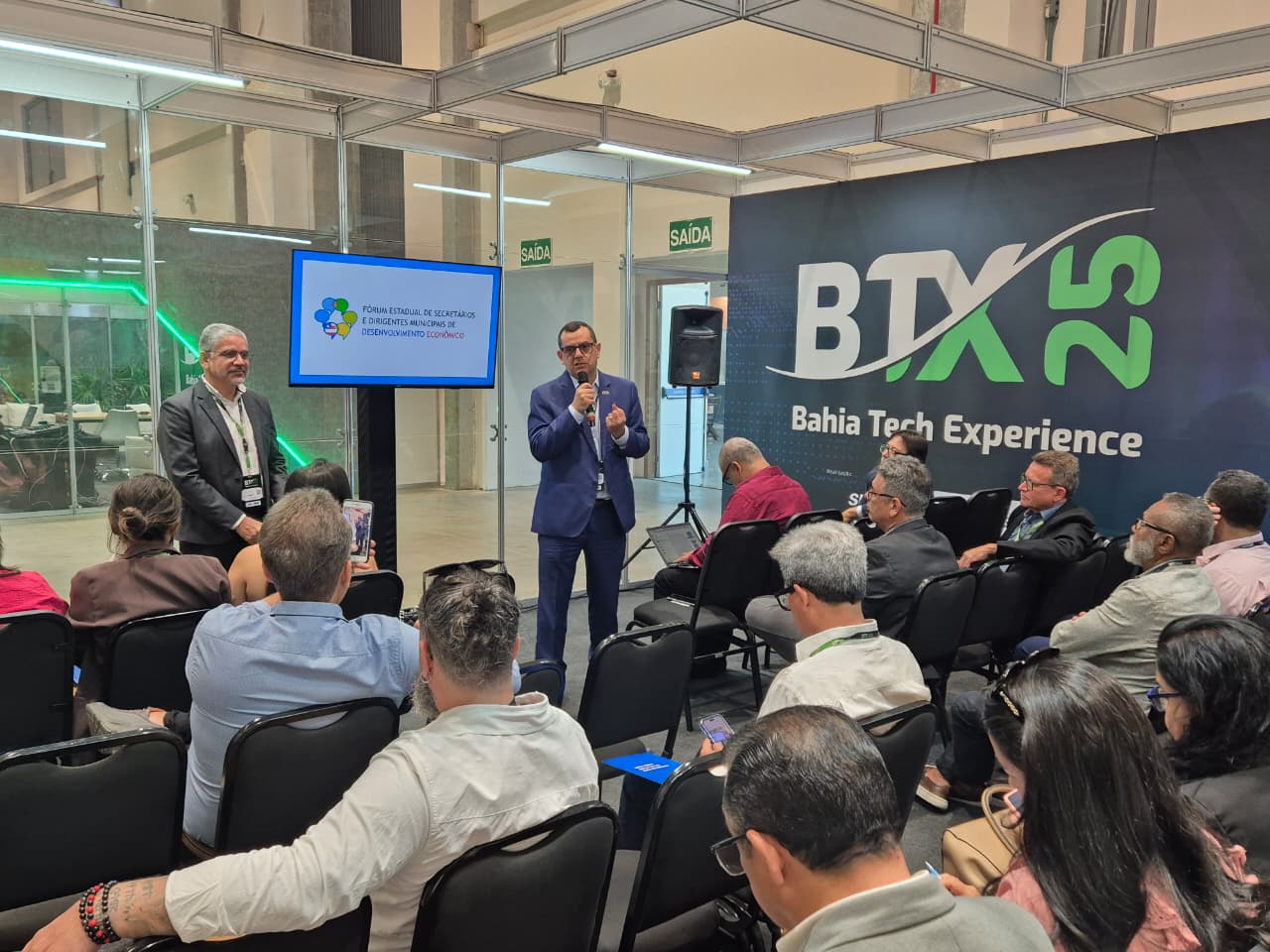BTX 2025: SDE apresenta ações para dirigentes do Fórum de Secretários Municipais de Desenvolvimento Econômico da Bahia