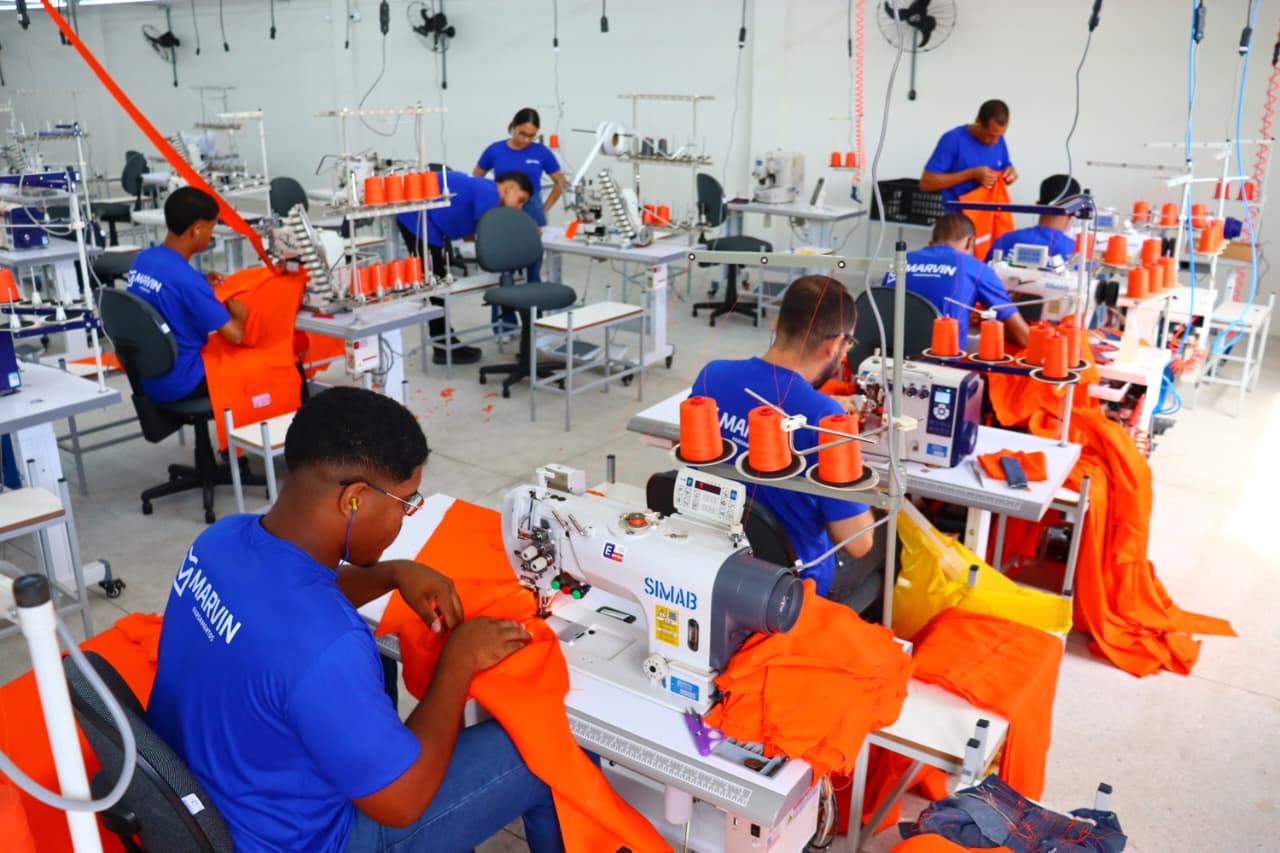 Em Olindina, SDE celebra inauguração do parque fabril da Marvin Fardamentos