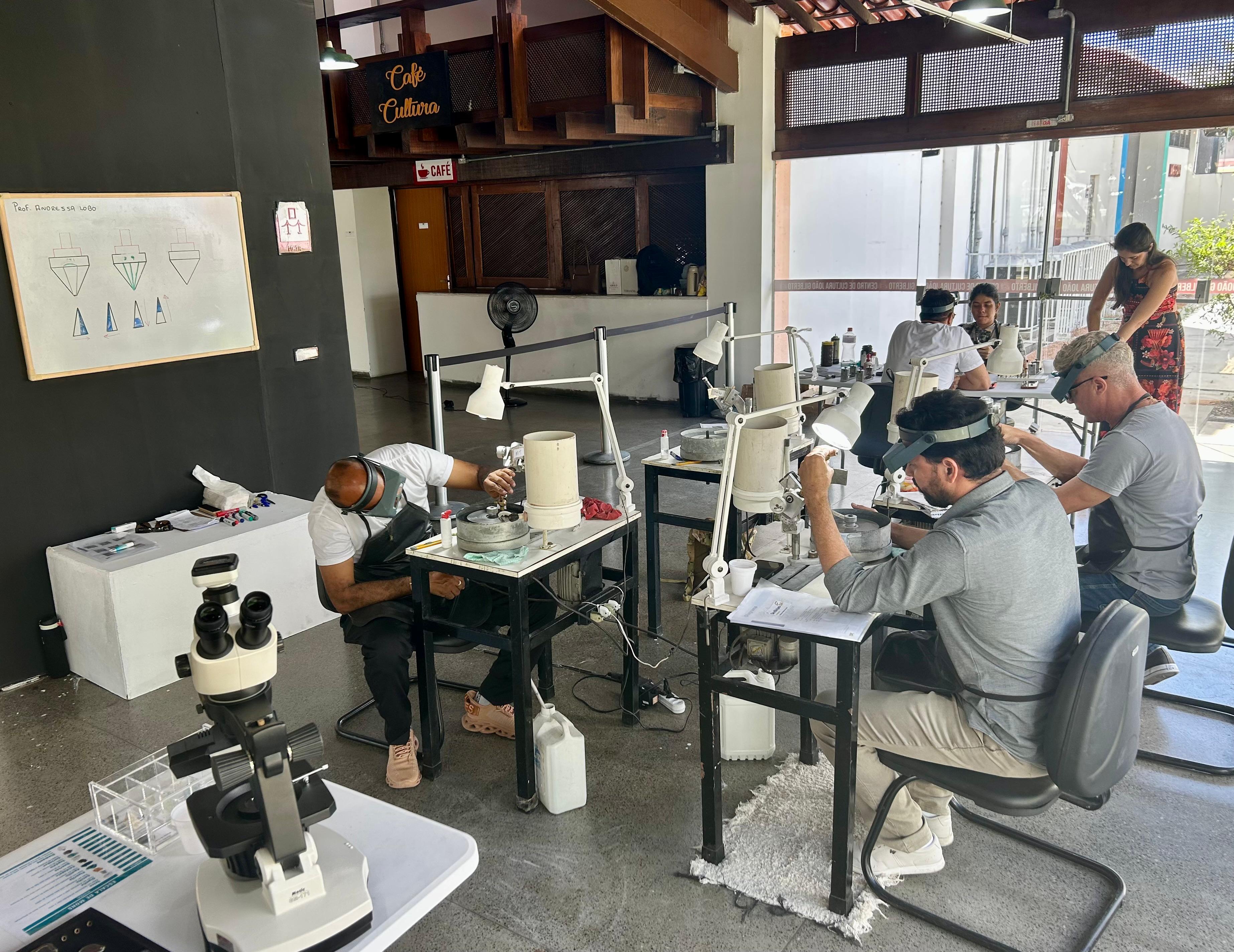 Centro Gemológico da Bahia leva Curso Itinerante de Lapidação à Juazeiro