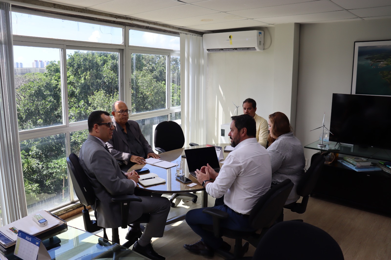 SDE discute desenvolvimento do Oeste baiano e fortalecimento da cadeia do algodão em reunião com a Abapa