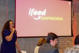 Hellen Abreu_especialista de políticas públicas do iFood_Crédito Divulgação iFood.jpg