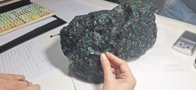 Bahia realiza primeiro ciclo técnico para criar tabela oficial das esmeraldas de Carnaíba