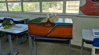 Colégio estadual recebe exposição itinerante do Museu Geológico da Bahia