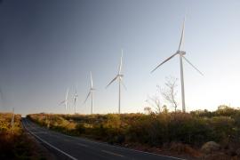 2 - Torres Eólicas - Igaporã - BA - Foto João Ramos