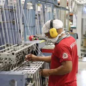 Empresa do ramo têxtil amplia e inova em Feira de Santana