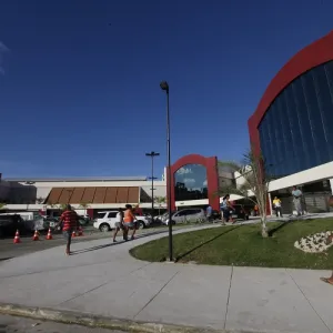 Dia do Comerciário: confira os horários de funcionamento dos equipamentos administrados pela SDE