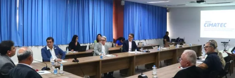 Governador do Piauí visita SENAI CIMATEC