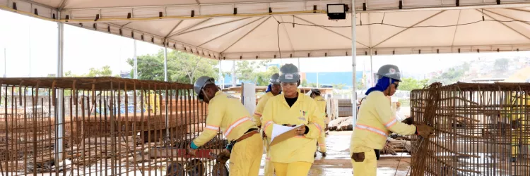 Saldo de empregos formais mais que dobra na Bahia