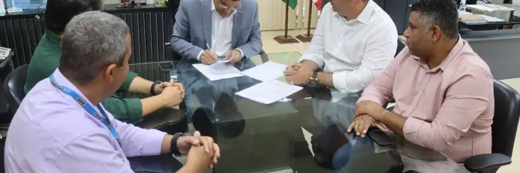 SDE assina protocolo de intenções de apoio institucional que prevê implantação de unidade fabril em Olindina