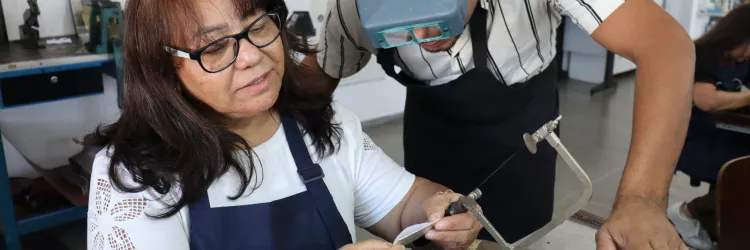 CGB abre novas turmas para cursos de joalheria básica e design de joias