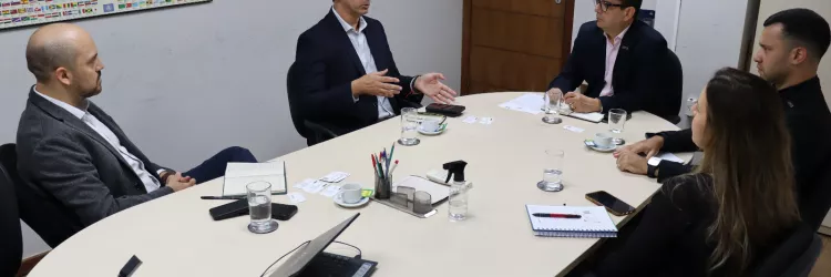 SDE discute investimentos e inovação com a empresa DOW Brasil