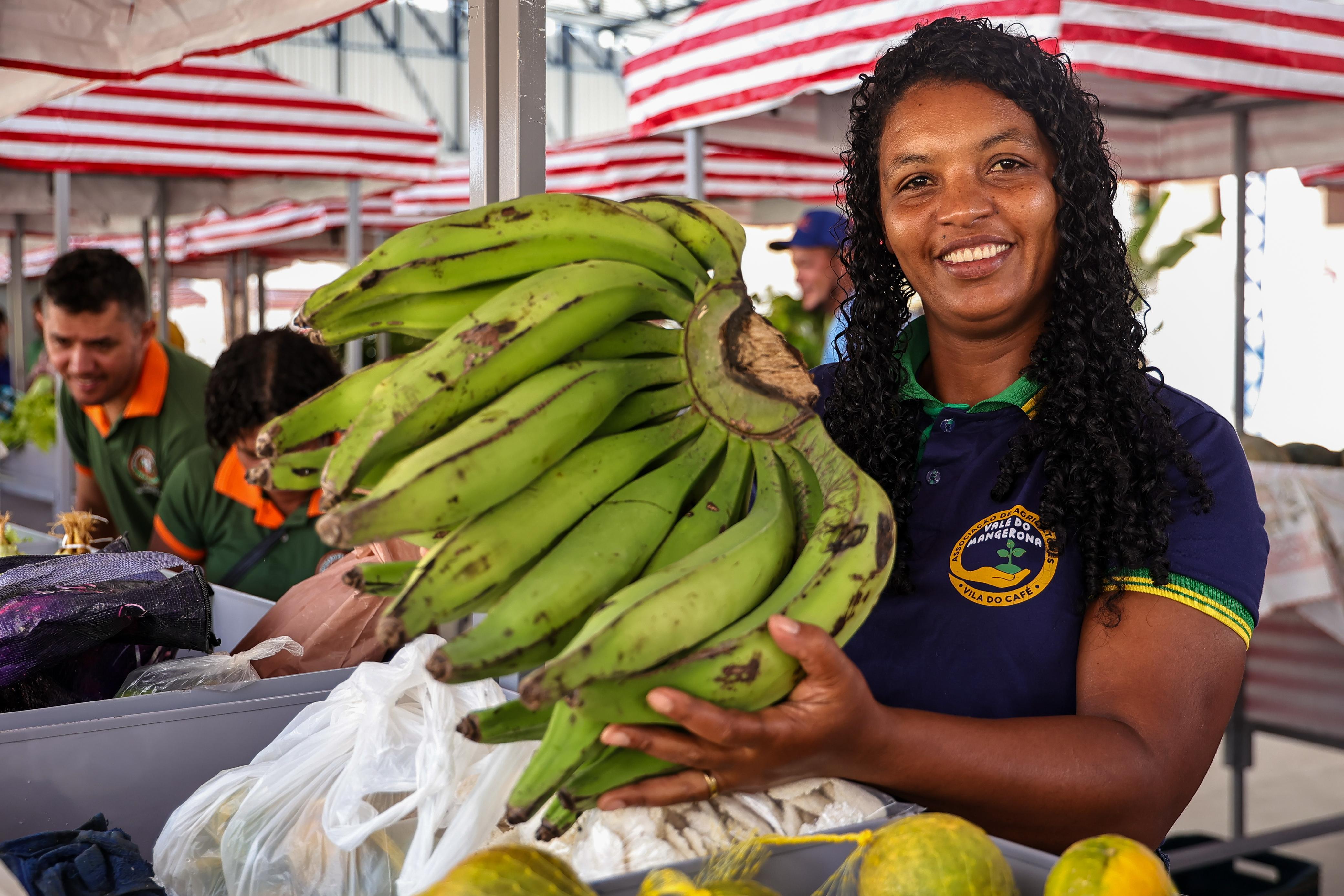 Mercados municipais promovem melhores condições de comercialização dos produtos da agricultura familiar